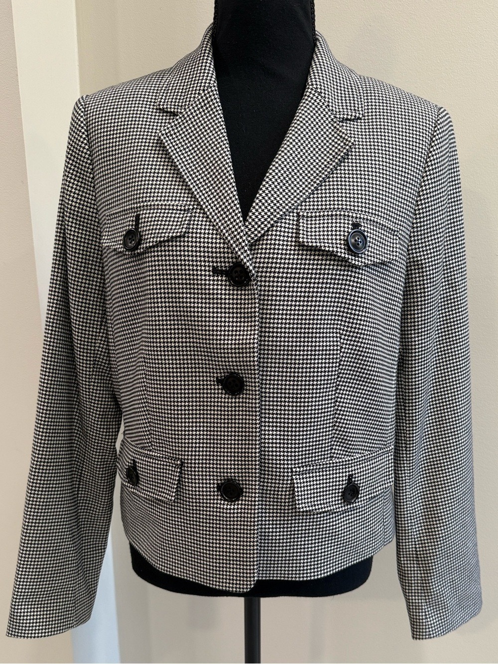 Talbots women’s black and white houndstooth jacket size 10P